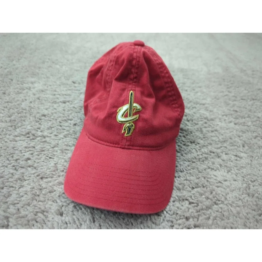 Cleveland Cavaliers Hat Cap Mens OSFA NBA Adidas Red Fitted Stretch